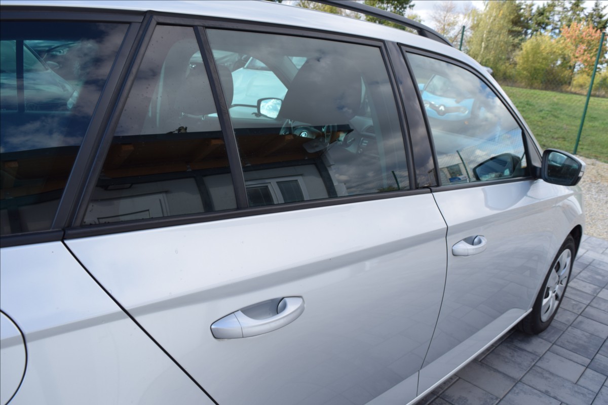 skoda-fabia-1-0-mpi-55kw-po-servise-vyhrev - 6