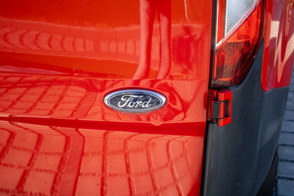 ford-transit-custom - 8