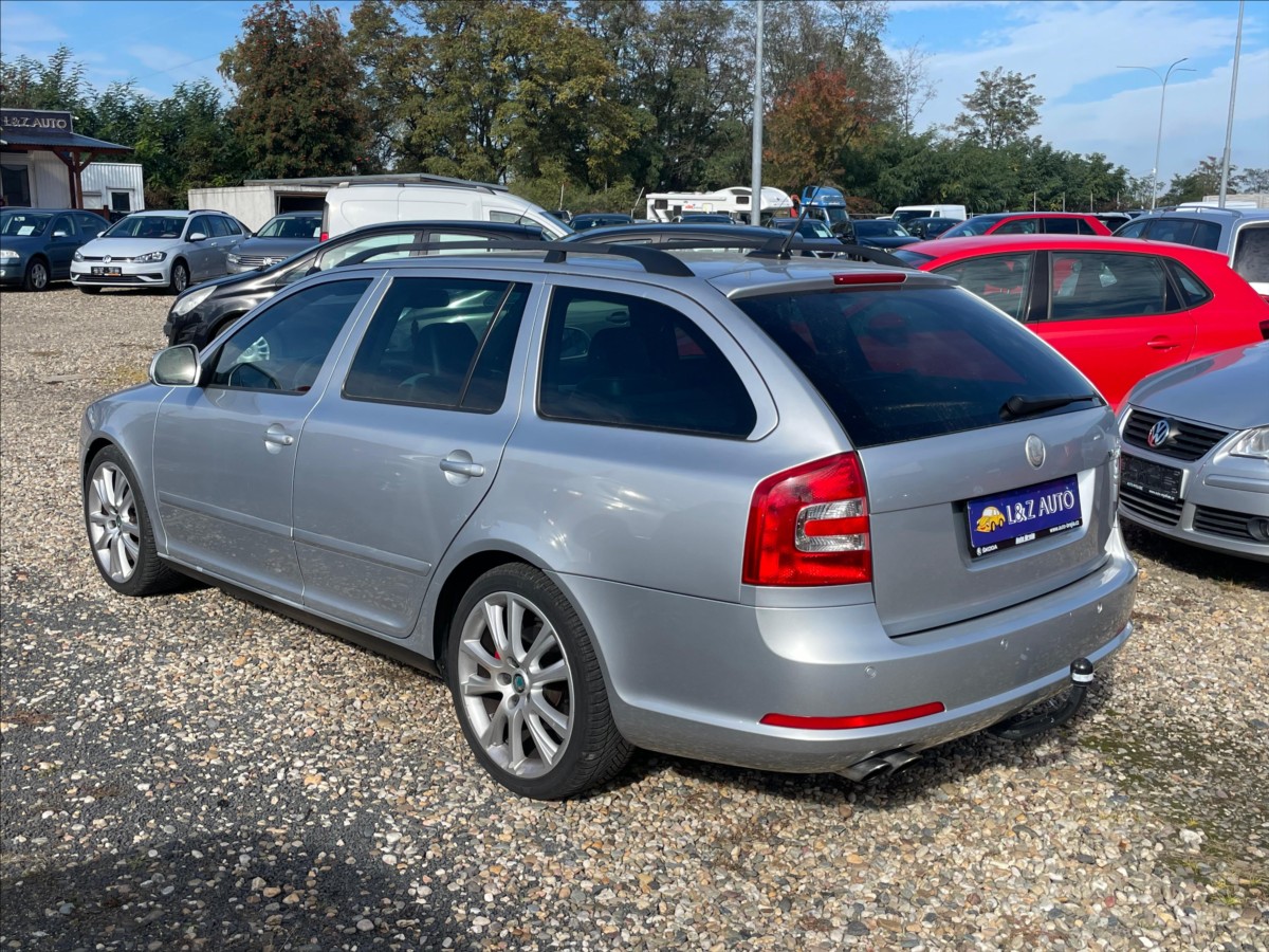 skoda-octavia-2-0-tsi-rs - 3
