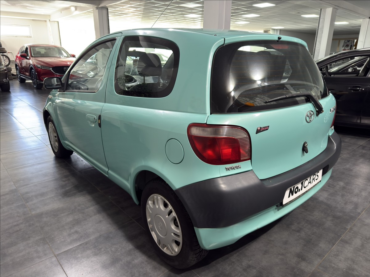 toyota-yaris-1-0-vvt-i-slusny-stav-stk - 3
