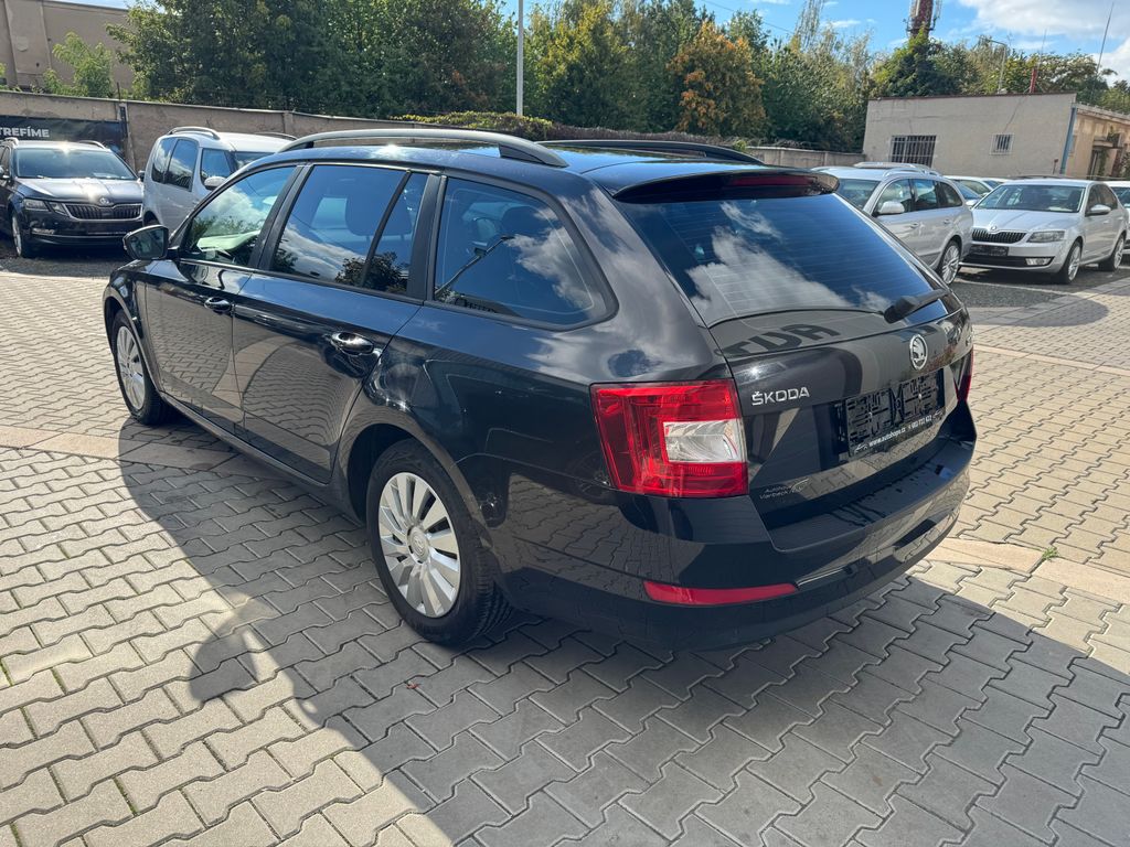 skoda-octavia-combi-2-0-tdi-ambition - 3