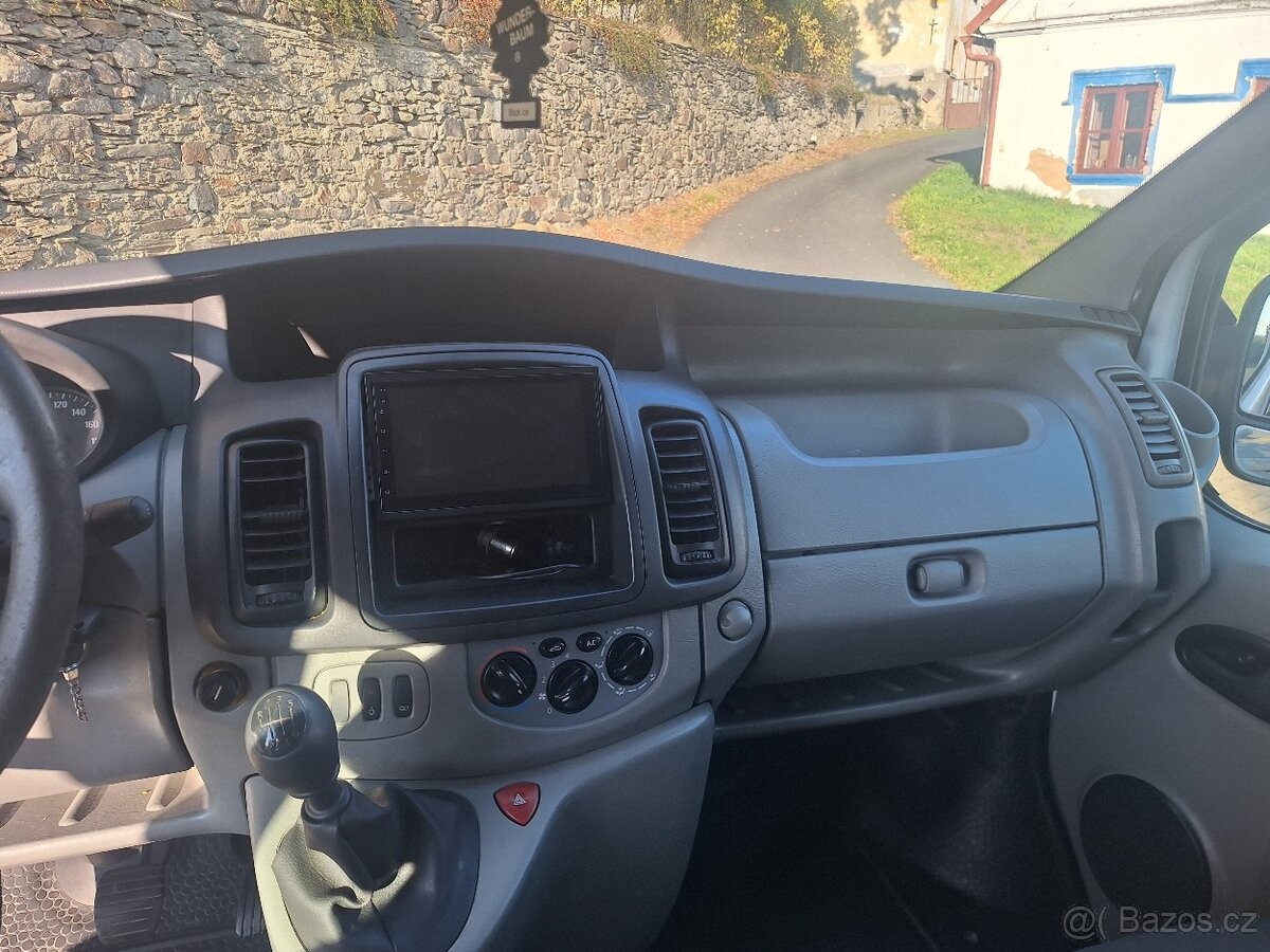 opel-vivaro-2-0-cdti-66-kw-9-mist-2013 - 9