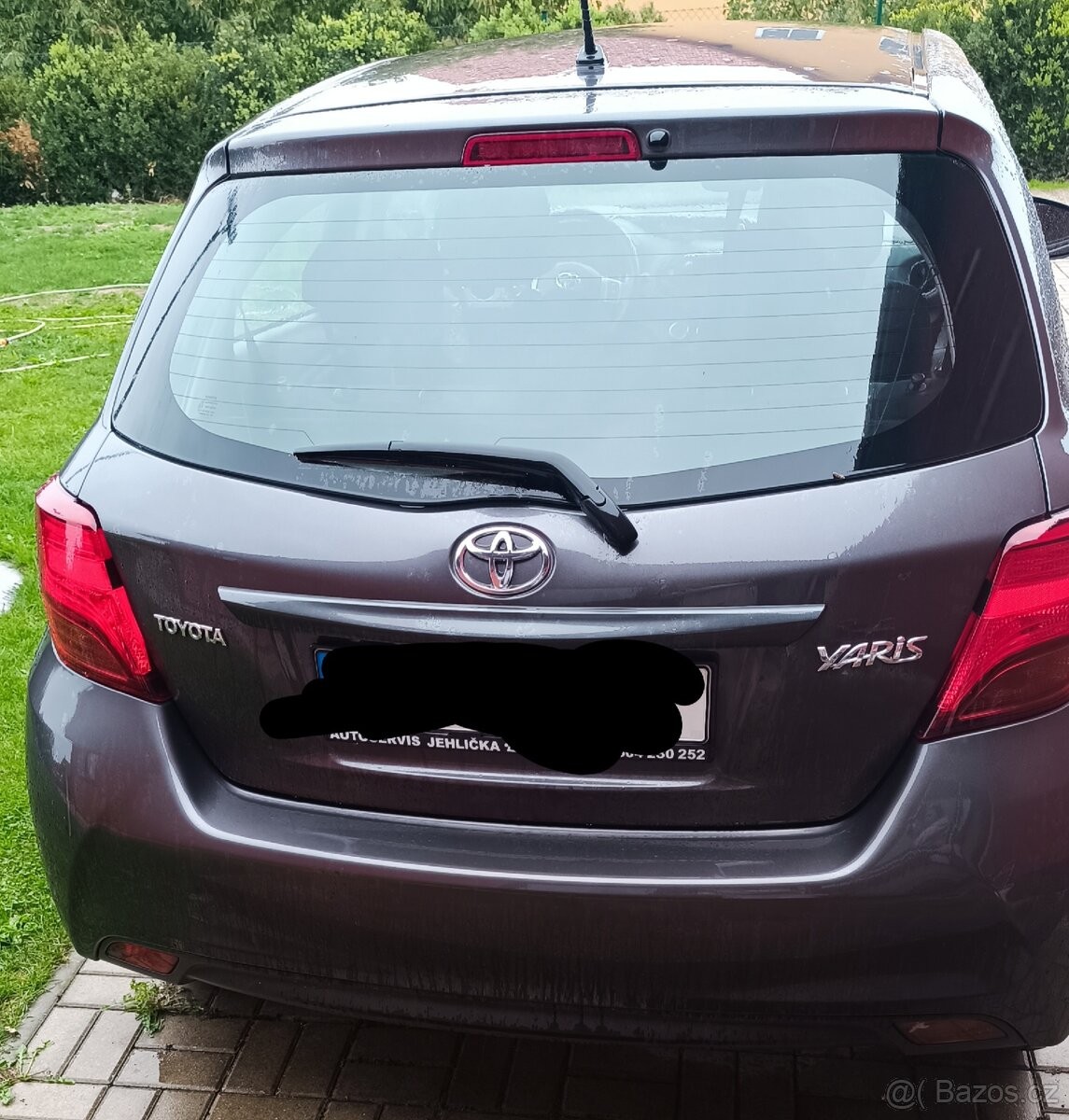 toyota-yaris-1-3 - 8