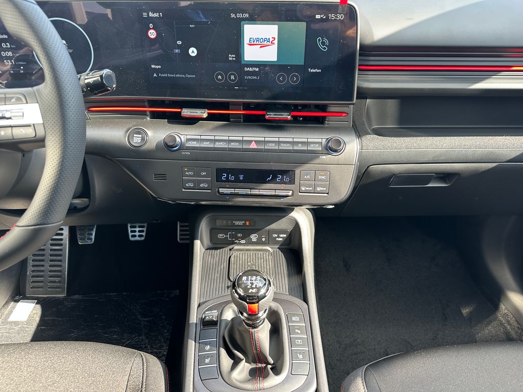 hyundai-kona-1-6-tgdi-mt-n-line-tech - 9