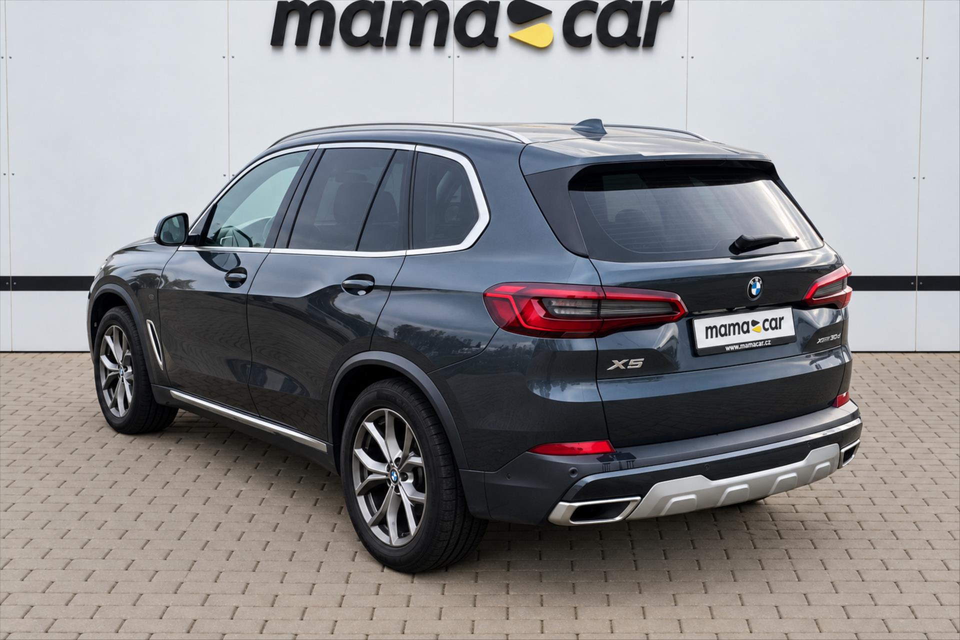 bmw-x5-xdrive-195kw-servisni-kniha-cr - 3