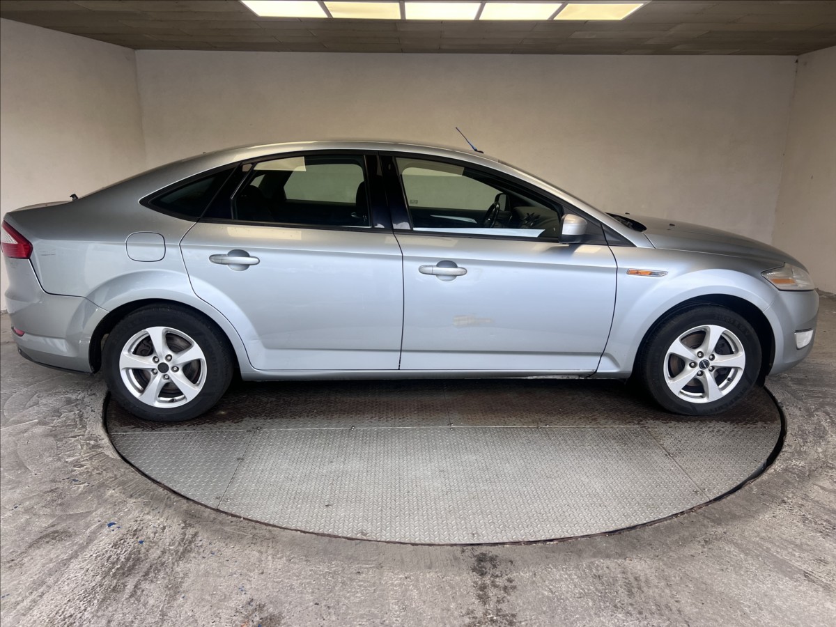ford-mondeo-2-0-16v - 7