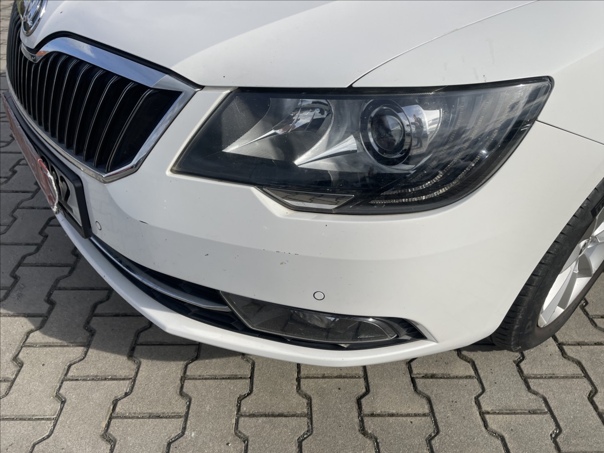 skoda-superb-2-0-tdi-103-kw-digiklima-tz-xenony-ii - 6