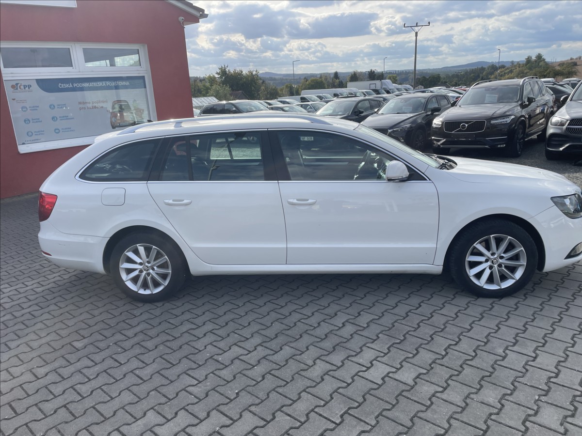 skoda-superb-2-0-tdi-103-kw-digiklima-tz-xenony-ii - 8