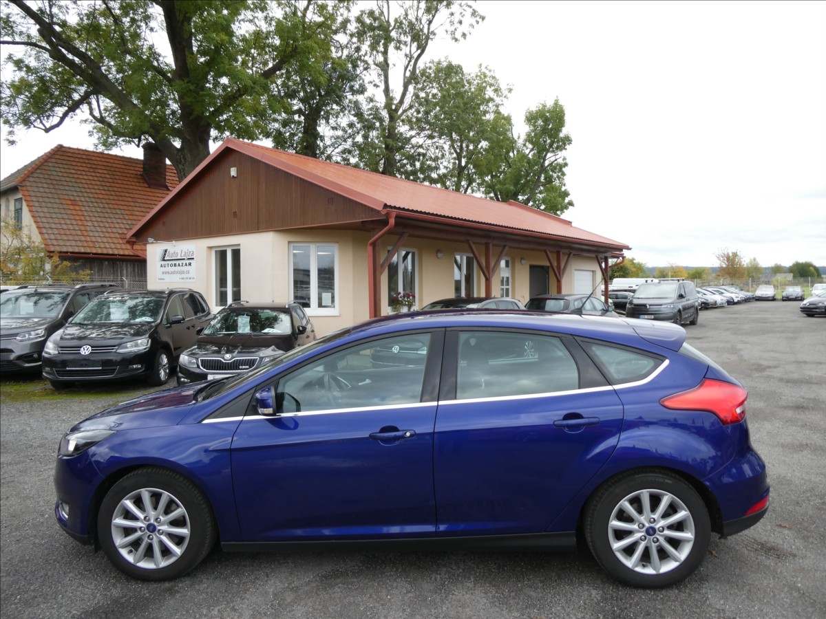 ford-focus-1-5-110kw-1-majitel-serviska - 5
