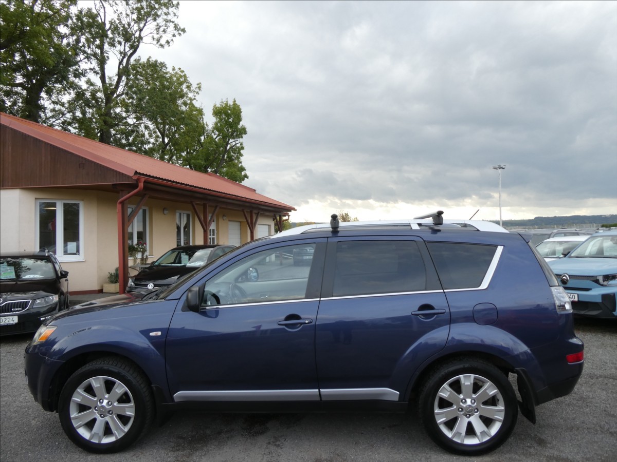 mitsubishi-outlander-2-4-i-125kw-7-mist-4x4-automat - 4