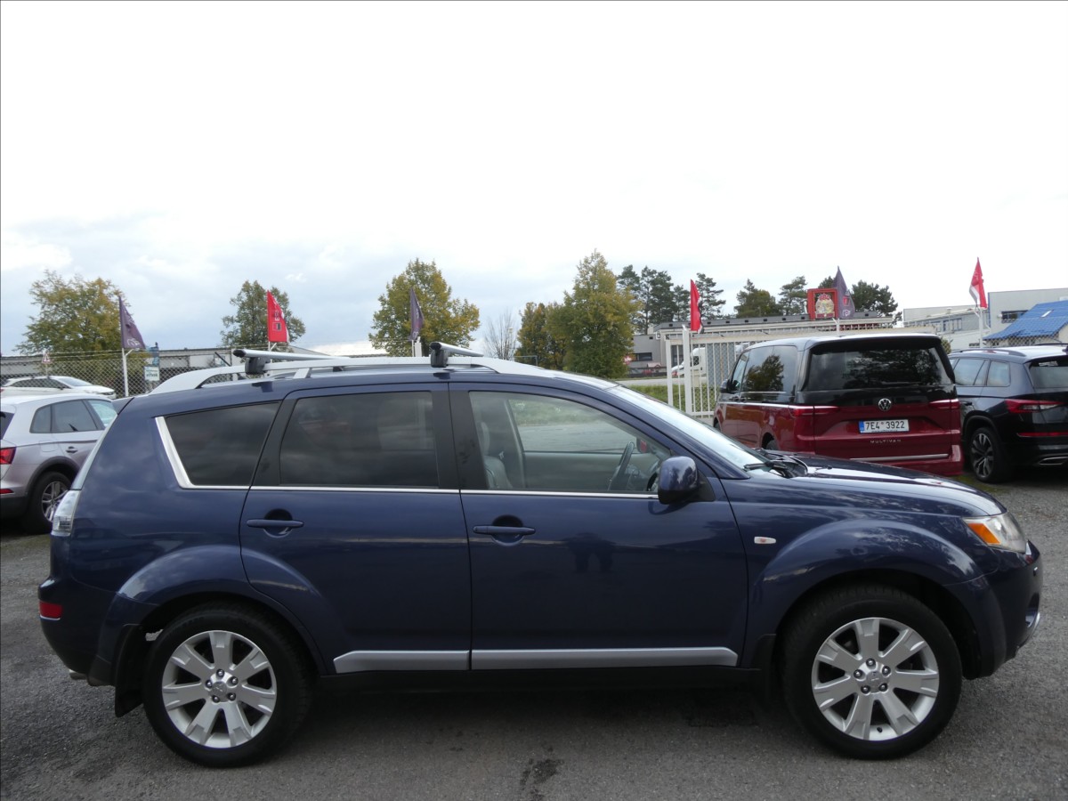 mitsubishi-outlander-2-4-i-125kw-7-mist-4x4-automat - 9