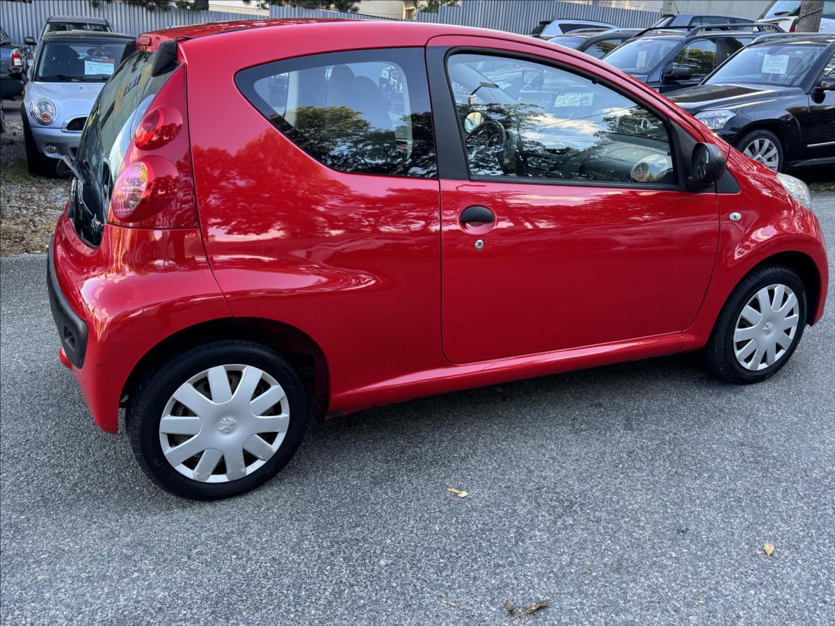 peugeot-107-1-0-1-majitel-cr-stk-28 - 4