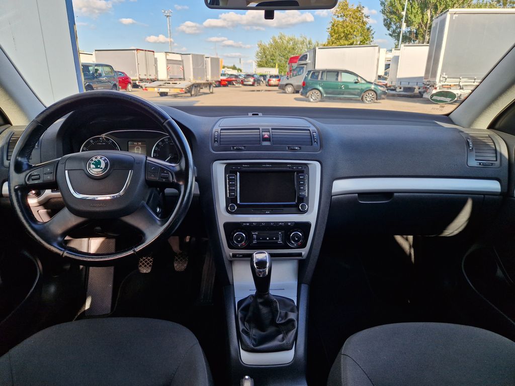 skoda-octavia-ambition-1-4-tsi-90kw - 9