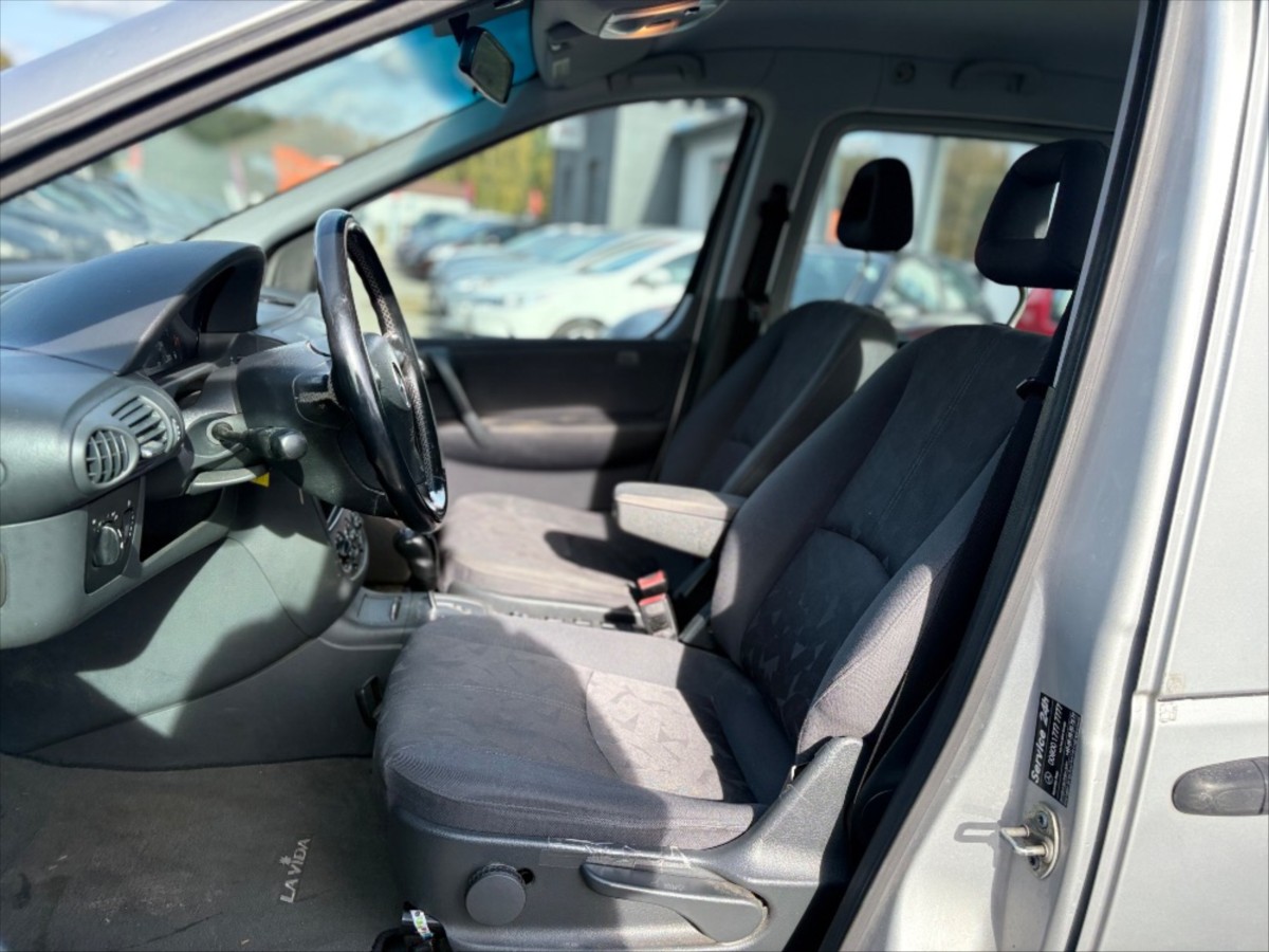 mercedes-benz-vaneo-1-9-i-92-kw-5-mist-ve-vozidle - 9