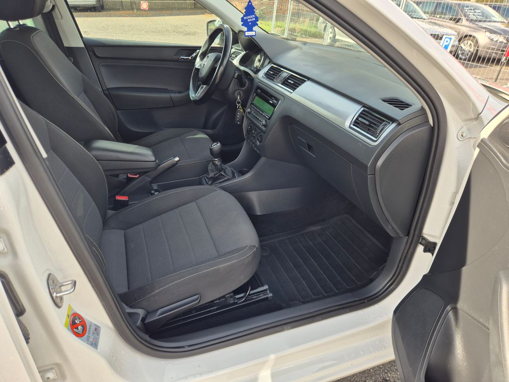 skoda-rapid-1-6tdi-77kw-elegance - 9
