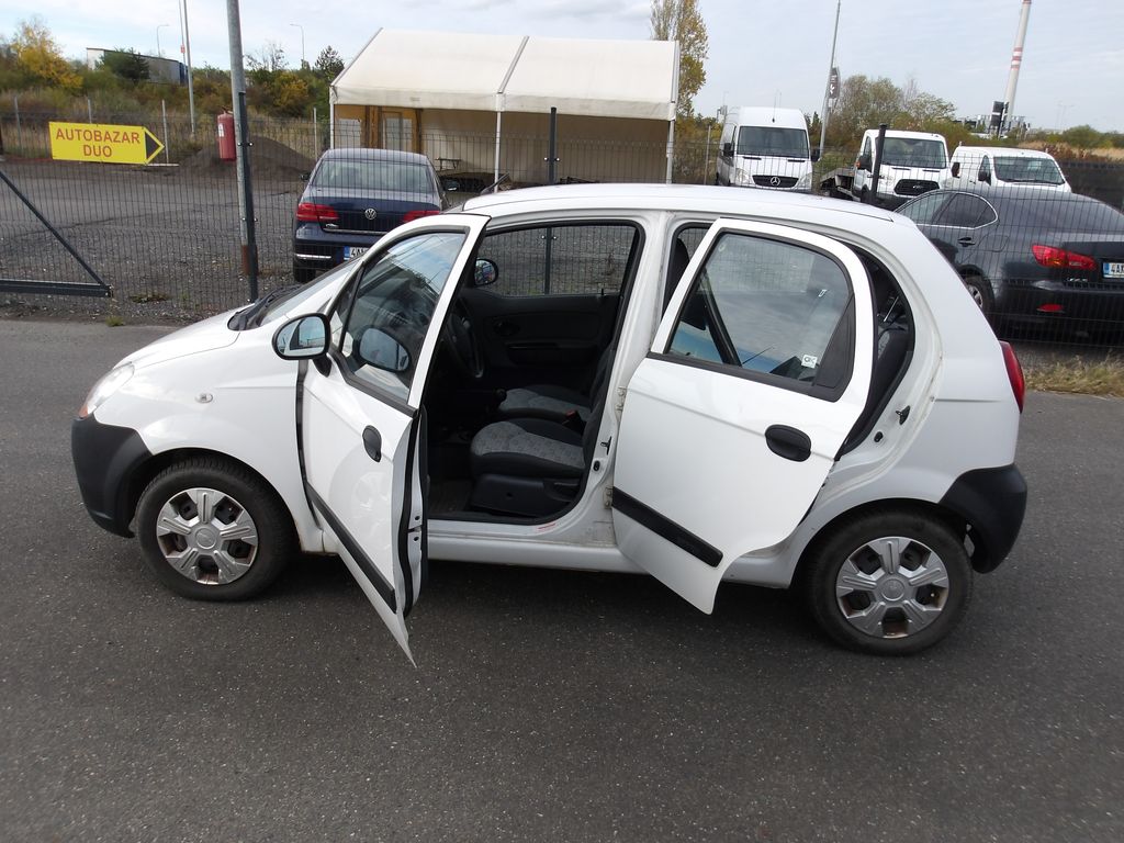 chevrolet-spark-0-8-i-387kw-najeto-46-000km-cr - 8