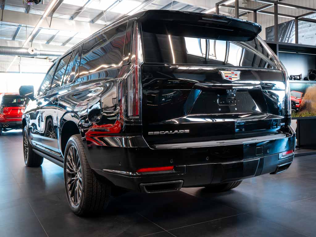 cadillac-escalade-6-2-esv-sport-platinum-2026 - 1