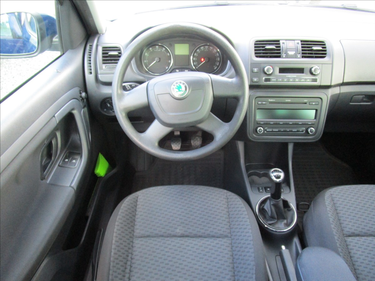 skoda-roomster-1-4i-16v-ambition-aut-klima - 8