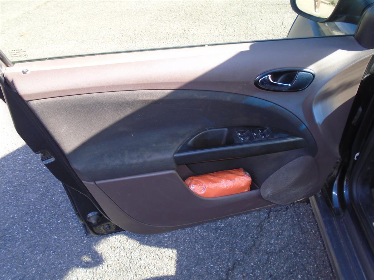 seat-altea-2-0-4x4 - 8