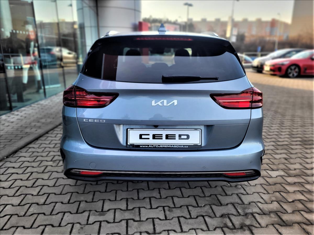 kia-ceed-1-5-paket-business-1-5-t-gdi-gpf-7dct-top - 3