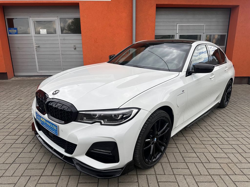 BMW Řada 3 e 215KW M-paket