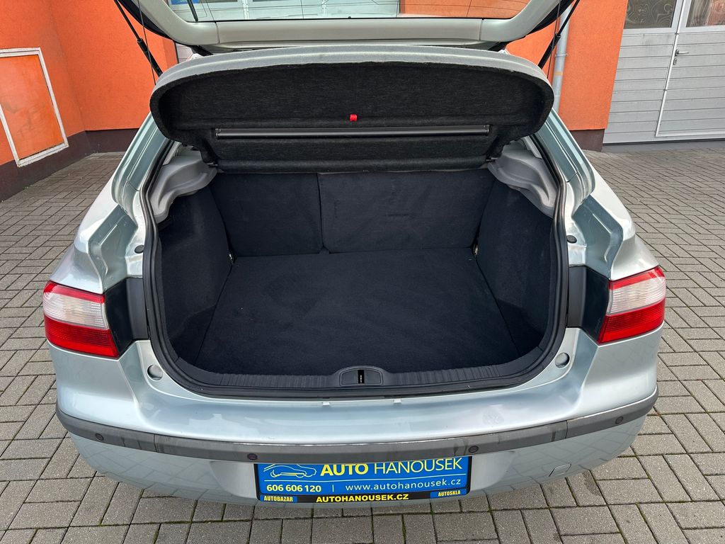 renault-laguna-3-0i-v6-152kw - 6