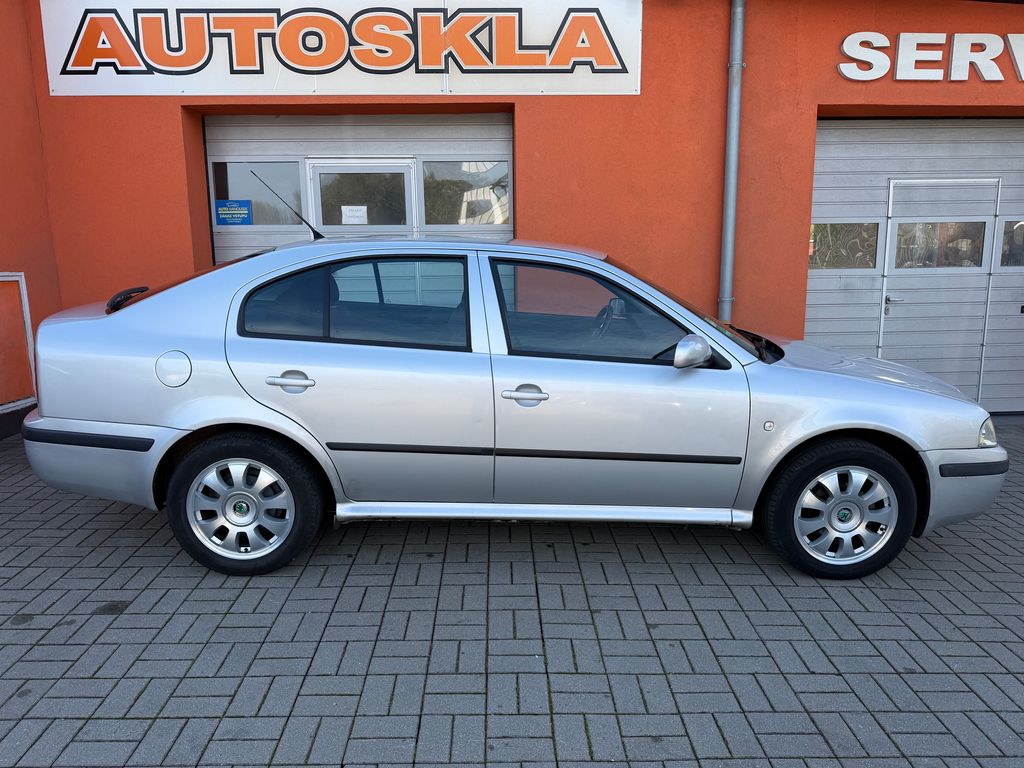 skoda-octavia-1-6i-75kw - 3
