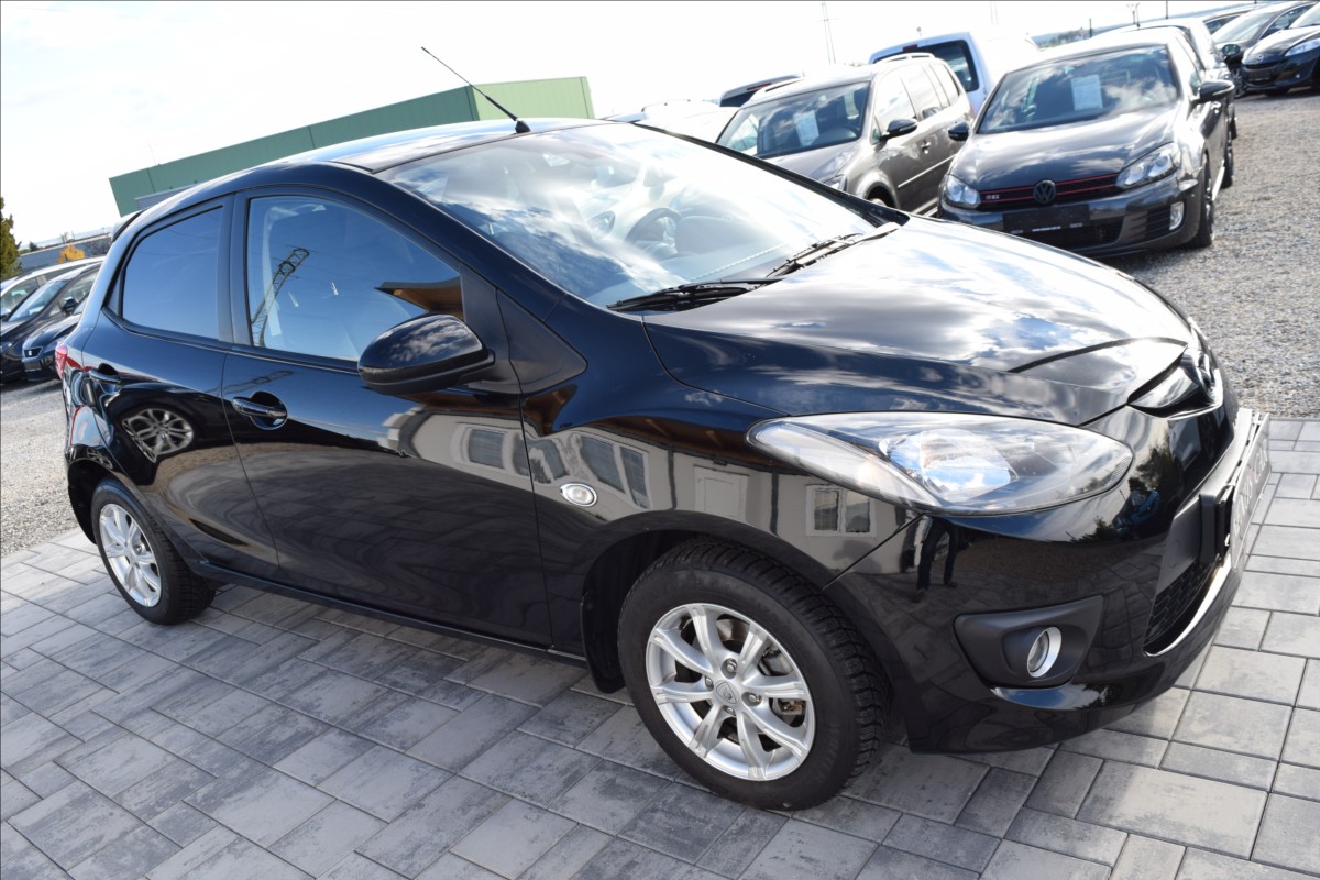 mazda-2-1-5-mzr-76kw-vyhrev-klima - 3