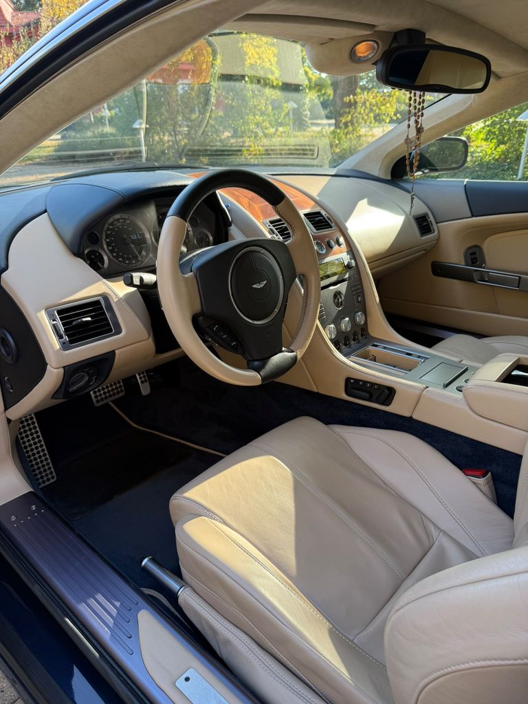 aston-martin-db9-6-0i-top-stav - 1