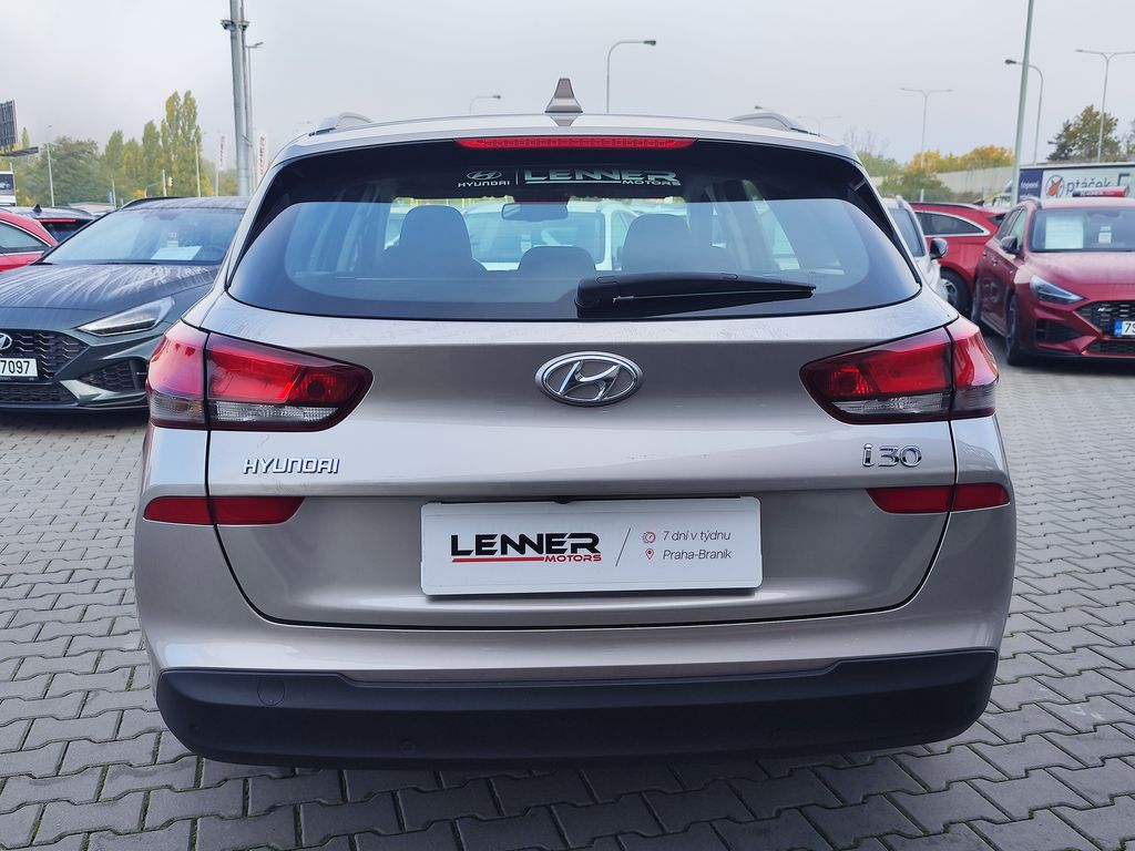 hyundai-i30-1-4-t-gdi-103kw-style-dct - 5