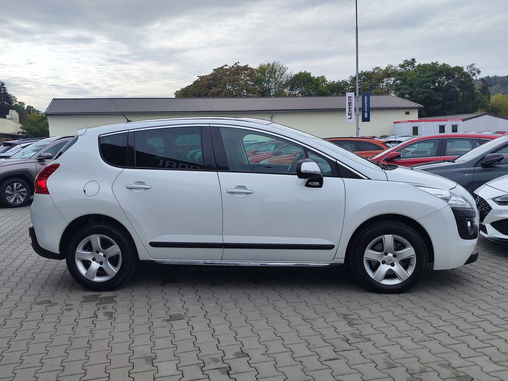 peugeot-3008-2-0-hdi-110kw-premium - 3