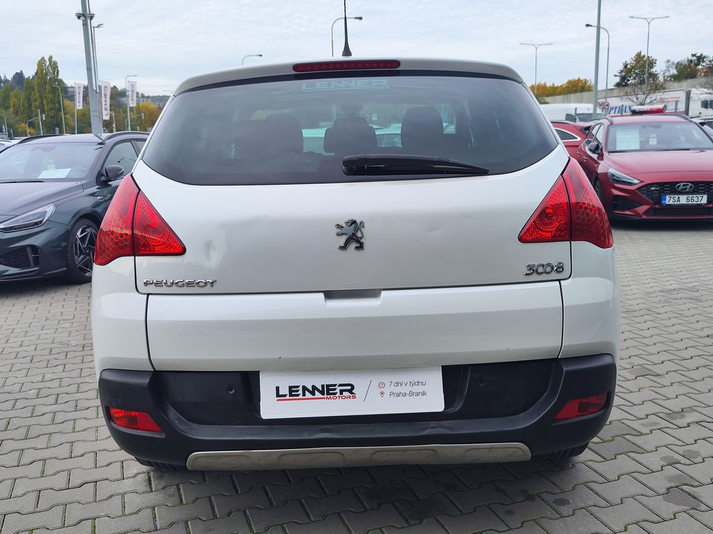 peugeot-3008-2-0-hdi-110kw-premium - 5
