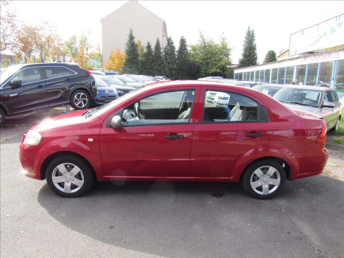 chevrolet-aveo-1-2-i-53kw-sedan-1-majitel - 6