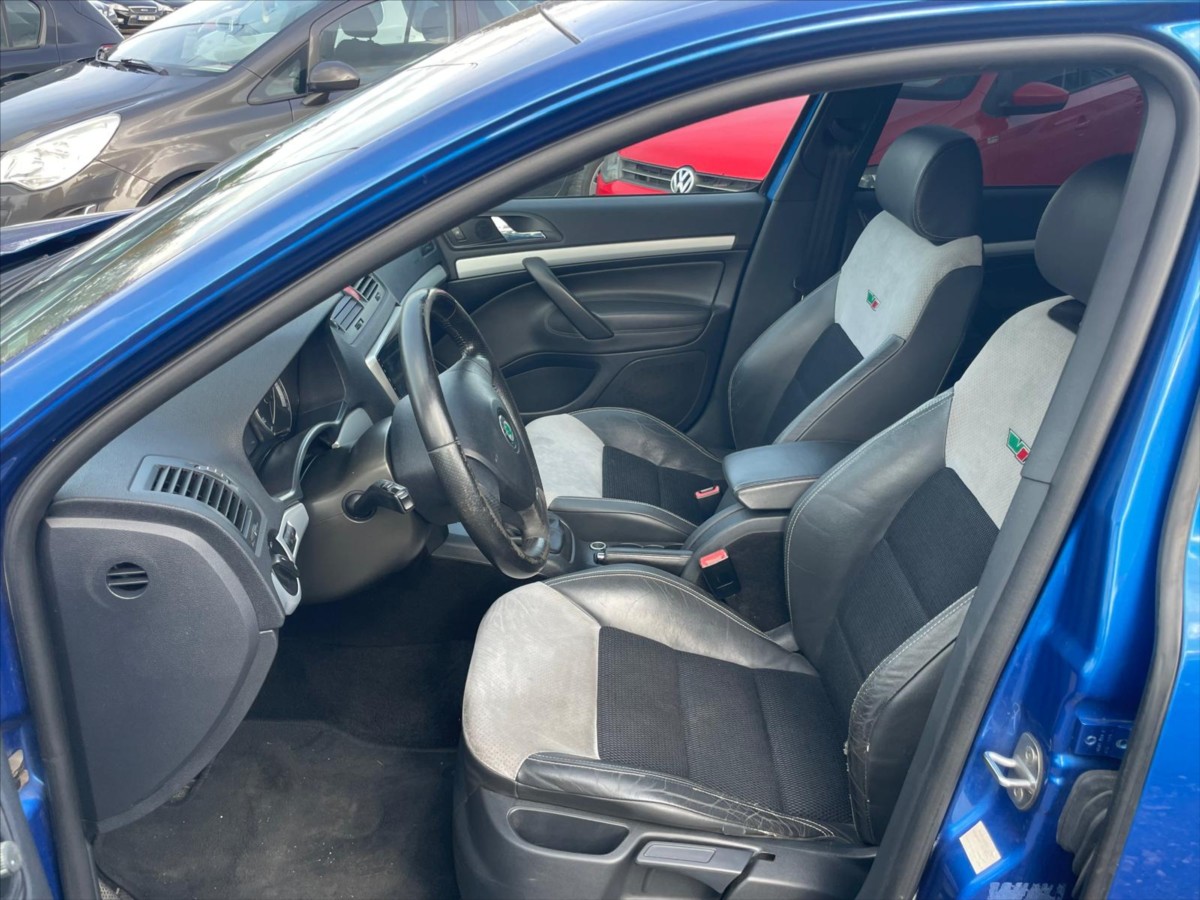 skoda-octavia-2-0-tdi-rs - 7