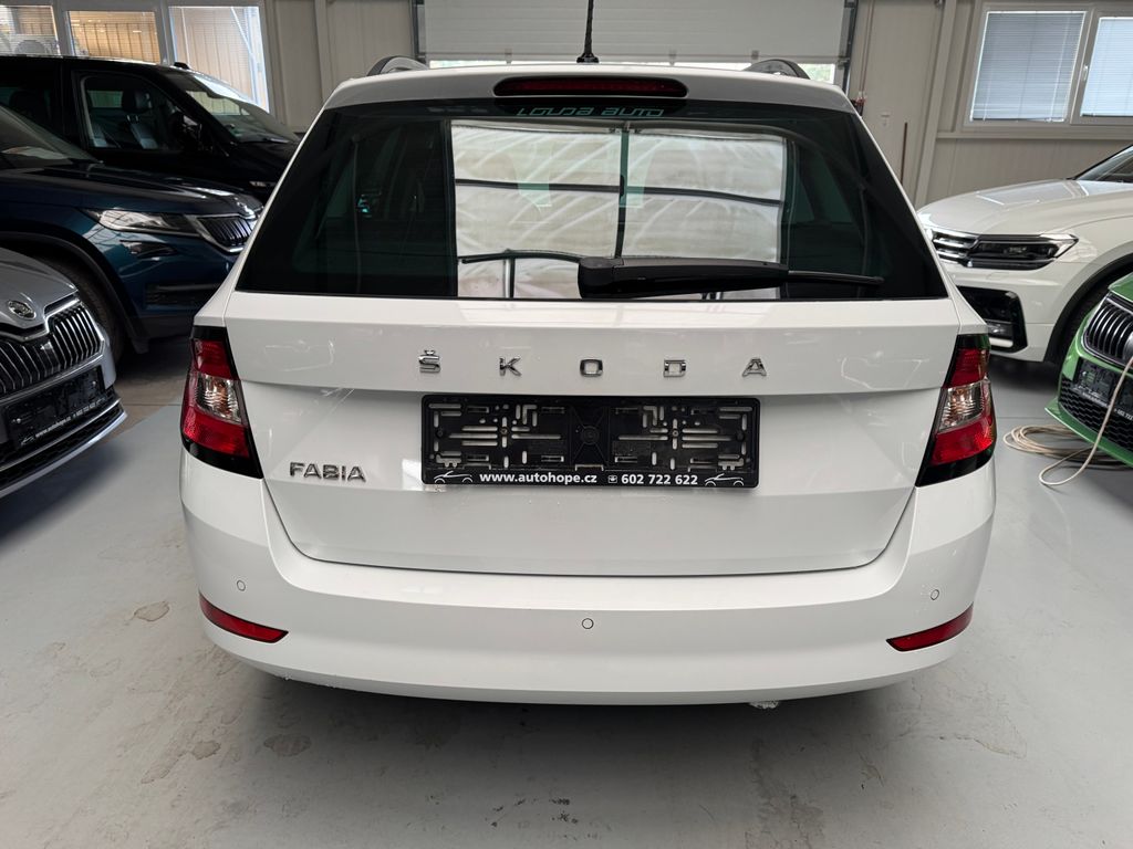 skoda-fabia-combi-1-0-tsi-ambition - 4