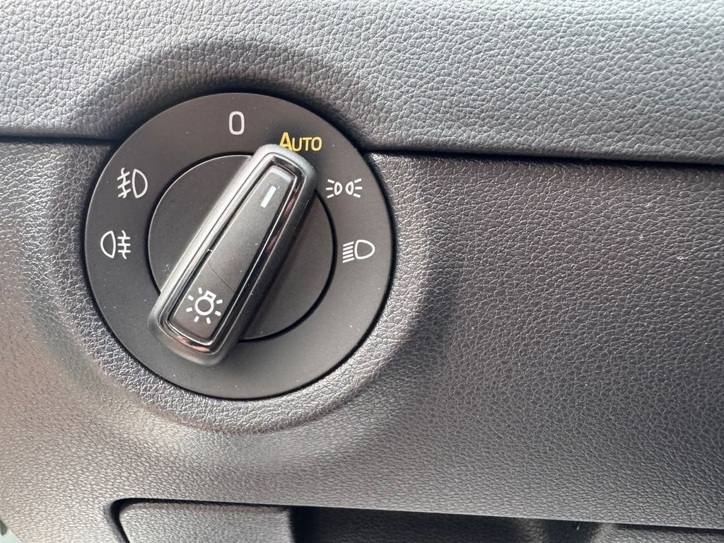 skoda-octavia-combi-1-5-tsi-ambition-clever - 7