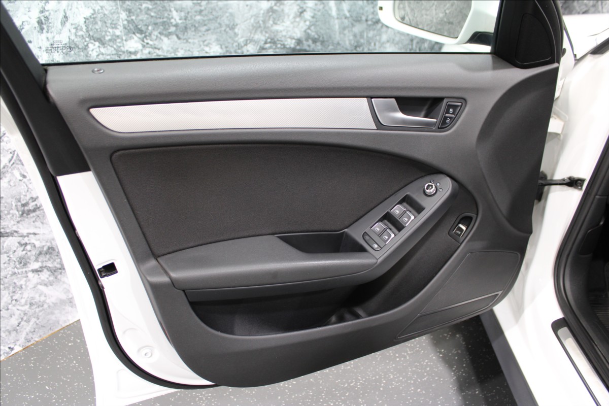 audi-a4-allroad-2-0-tdi-quattro-xenony - 7