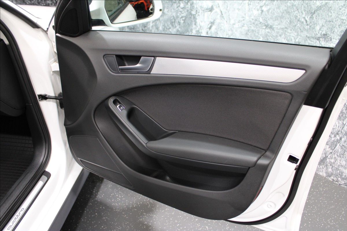 audi-a4-allroad-2-0-tdi-quattro-xenony - 9