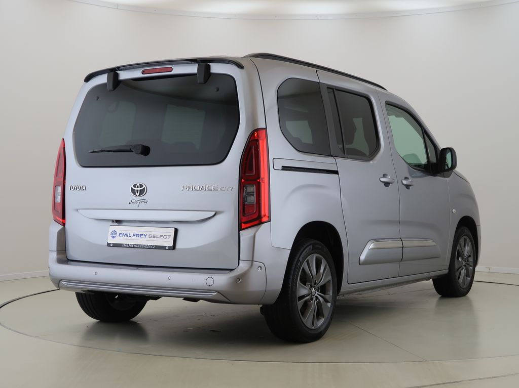 toyota-proace-city-verso-1-5-d-4d-family-automat-cz-1m - 4