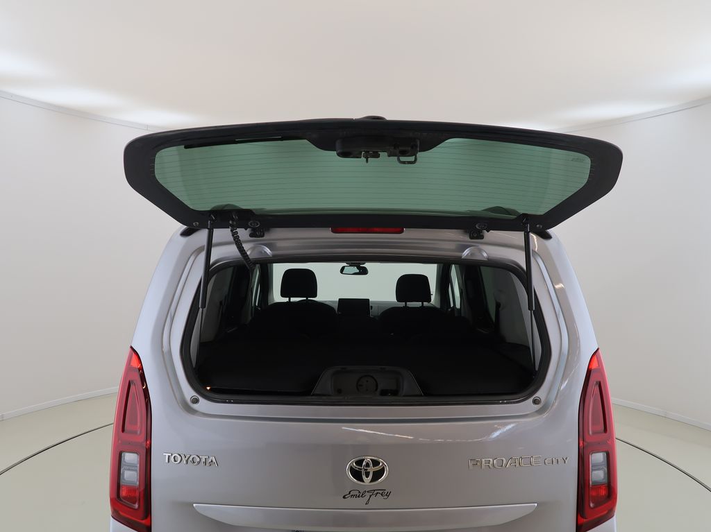 toyota-proace-city-verso-1-5-d-4d-family-automat-cz-1m - 8