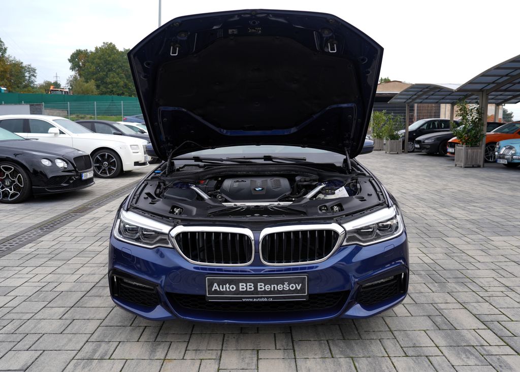 bmw-rada-5-540d-xdrive-mpaket-320ps-cr - 8