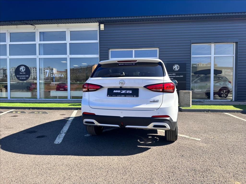 mg-zs-1-5-exclusive-hybrid - 3
