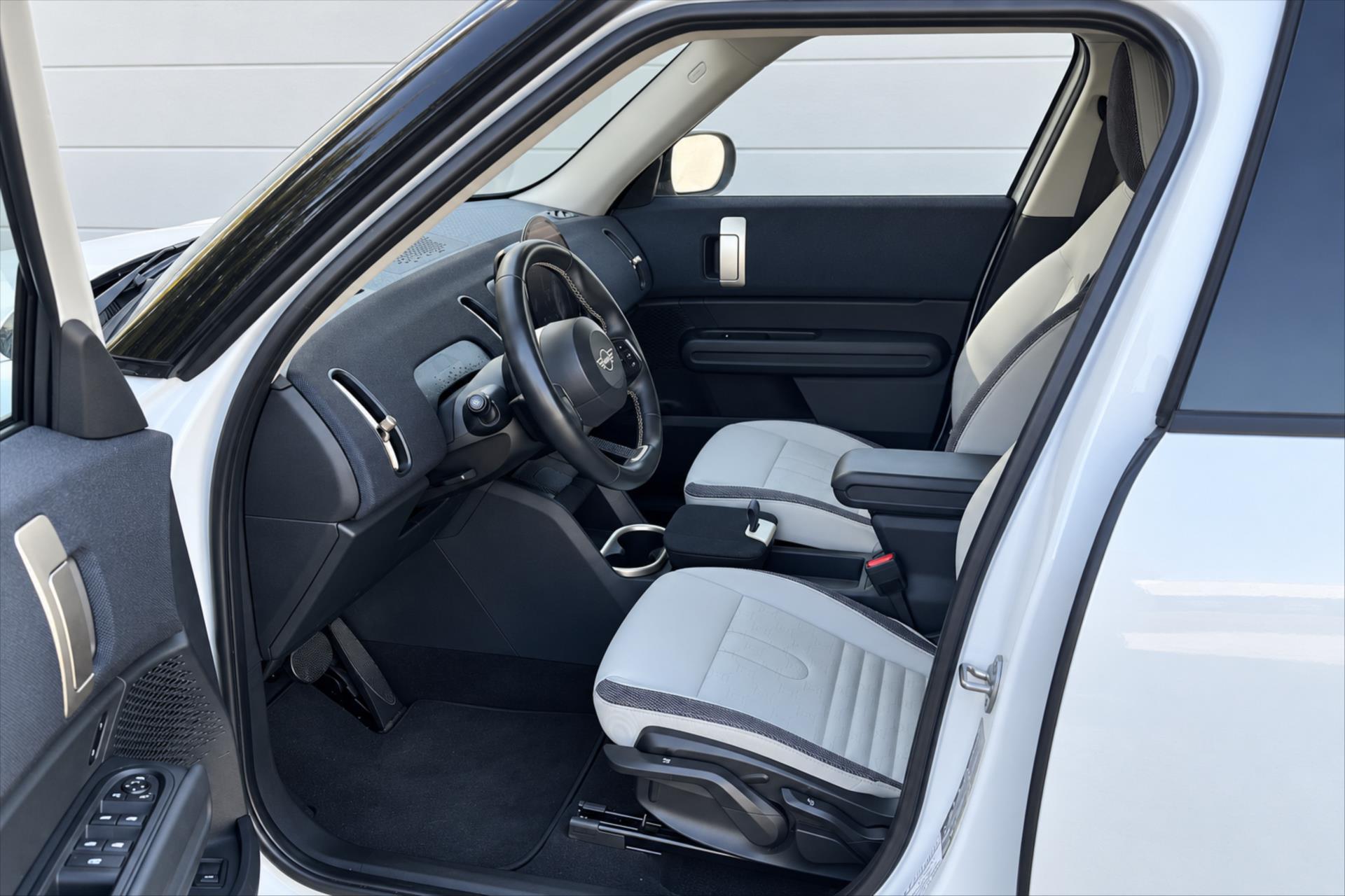 mini-countryman-s-all-4-2-0i-150kw-tov-zaruka - 9