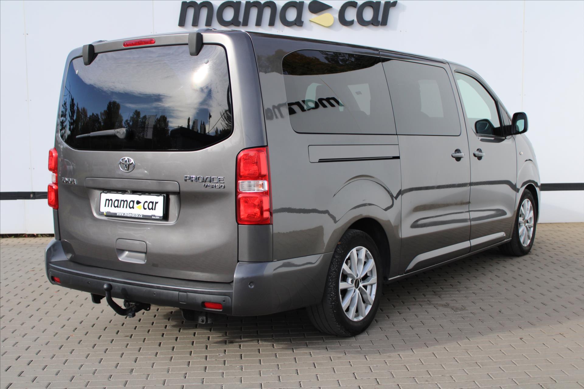 toyota-proace-2-0-d-130kw-l2-servisni-kn - 2
