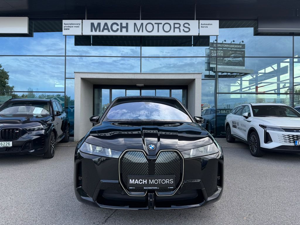 bmw-ix-vzduch-ventilace-el-tazne-top-dojezd-563km - 3
