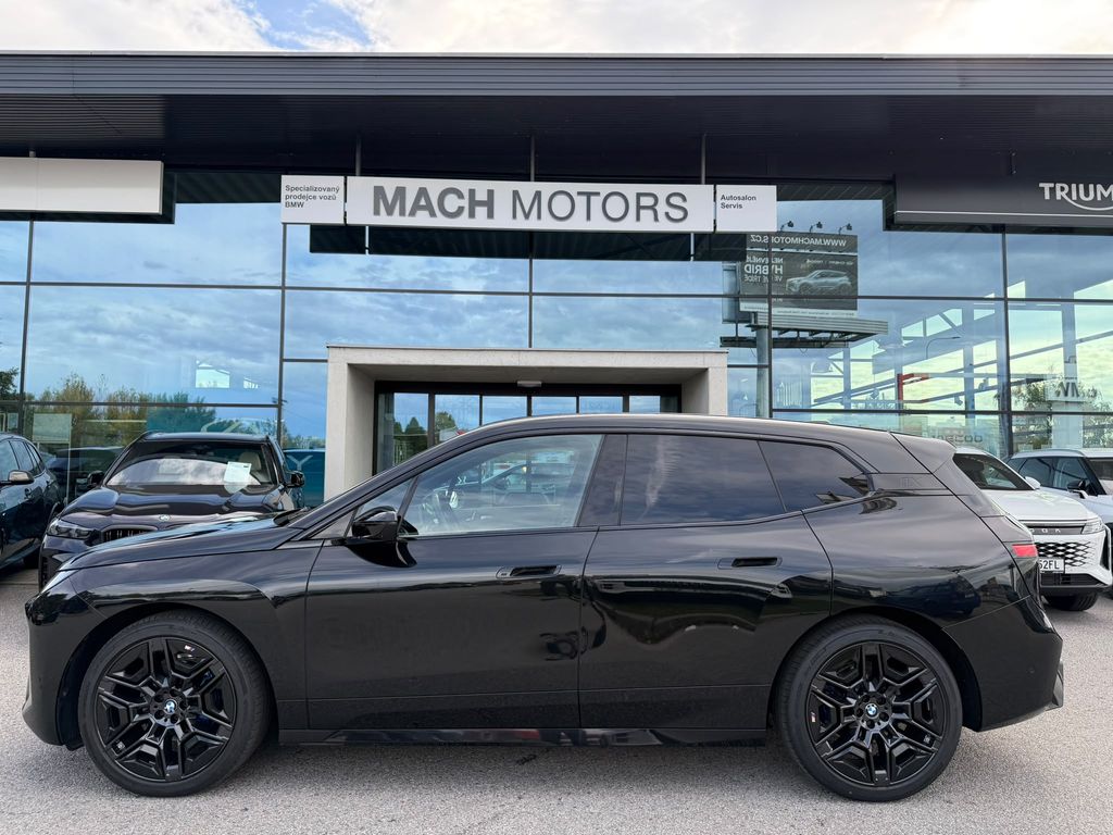 bmw-ix-vzduch-ventilace-el-tazne-top-dojezd-563km - 5