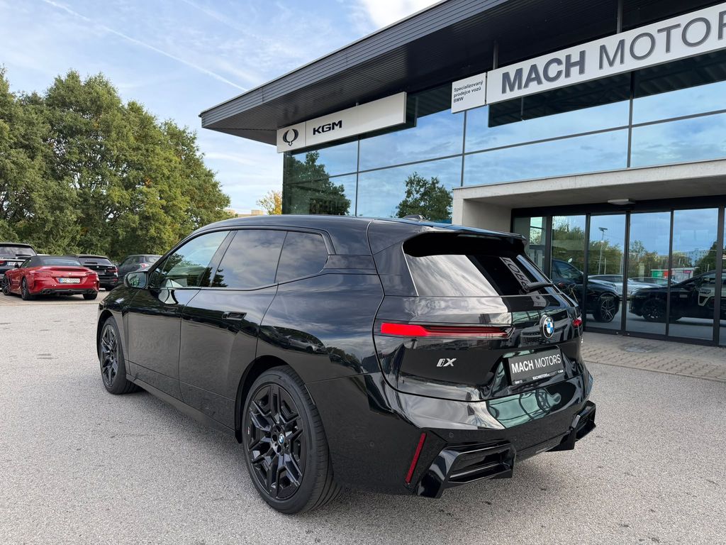 bmw-ix-vzduch-ventilace-el-tazne-top-dojezd-563km - 8