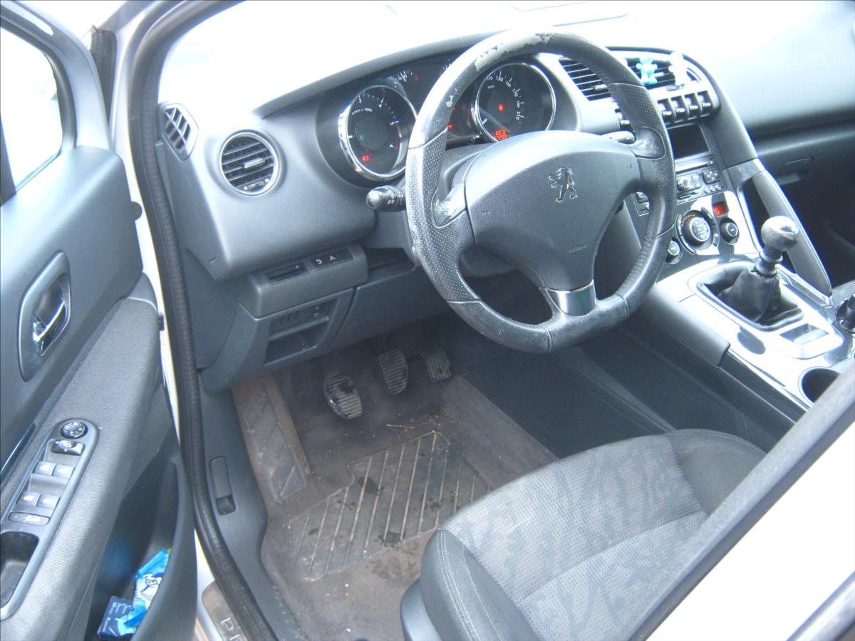 peugeot-3008-1-6-hdi-112-k-fap-premium - 8