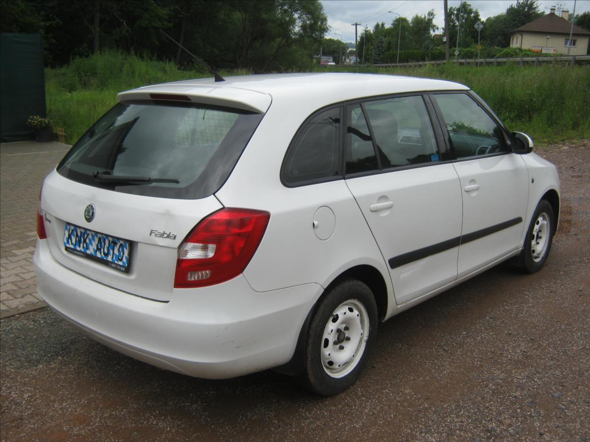 skoda-fabia-1-2-combi - 5