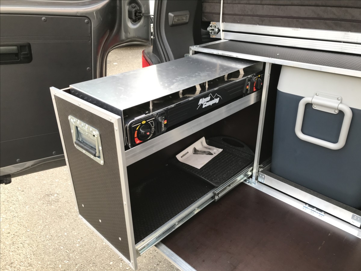 volkswagen-caravelle-2-0-tdi-long-obytna-vestavba - 7